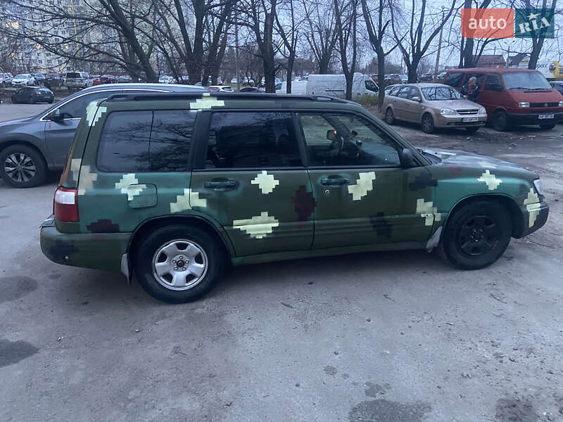 Позашляховик / Кросовер Subaru Forester 2002 в Києві