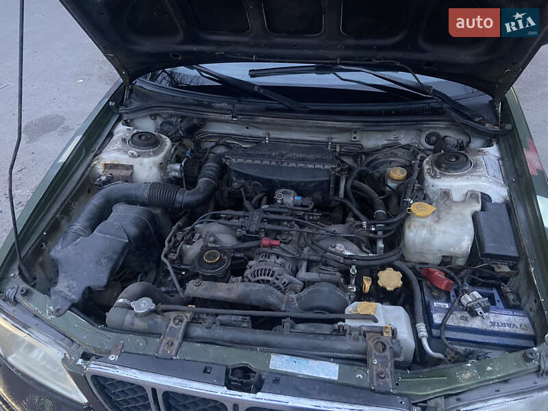 Позашляховик / Кросовер Subaru Forester 2002 в Києві