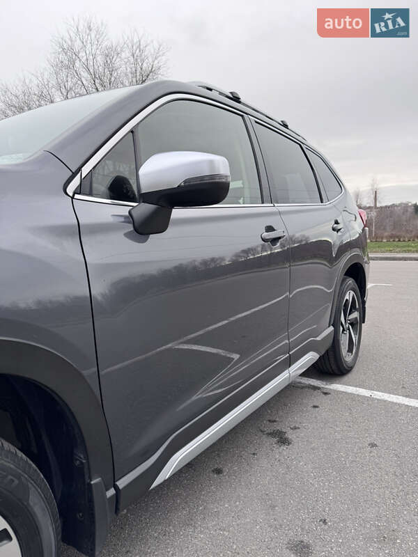 Внедорожник / Кроссовер Subaru Forester 2022 в Киеве