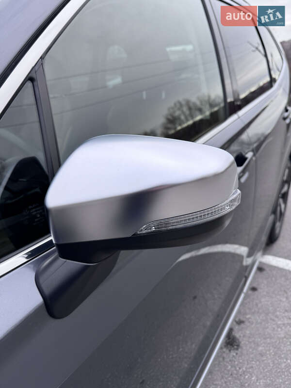 Внедорожник / Кроссовер Subaru Forester 2022 в Киеве