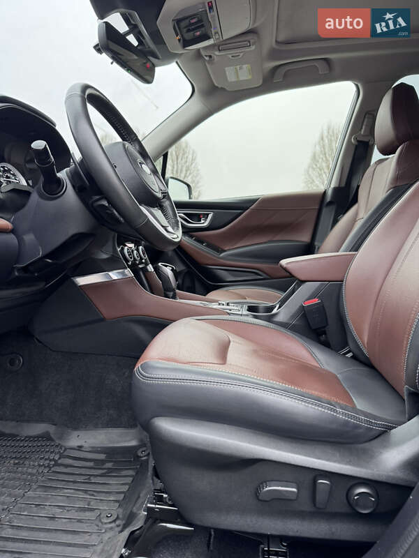 Внедорожник / Кроссовер Subaru Forester 2022 в Киеве