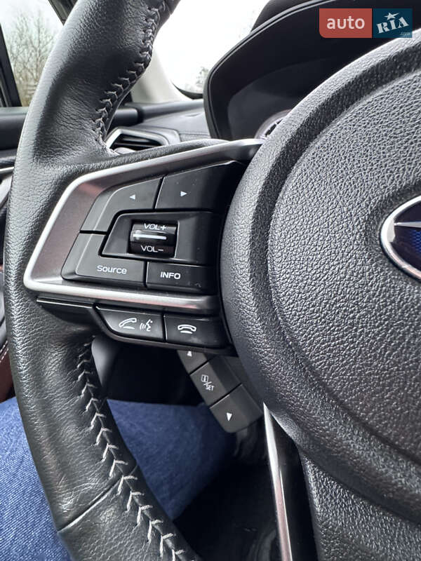 Внедорожник / Кроссовер Subaru Forester 2022 в Киеве