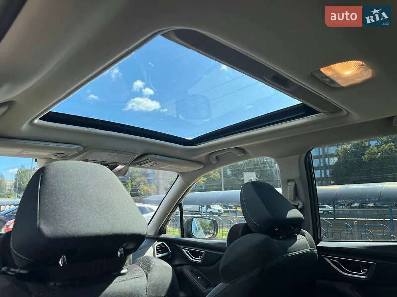 Внедорожник / Кроссовер Subaru Forester 2020 в Киеве