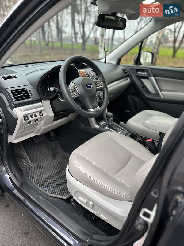 Позашляховик / Кросовер Subaru Forester 2015 в Києві фото 8 Позашляховик / Кросовер Subaru Forester 2015 в Києві