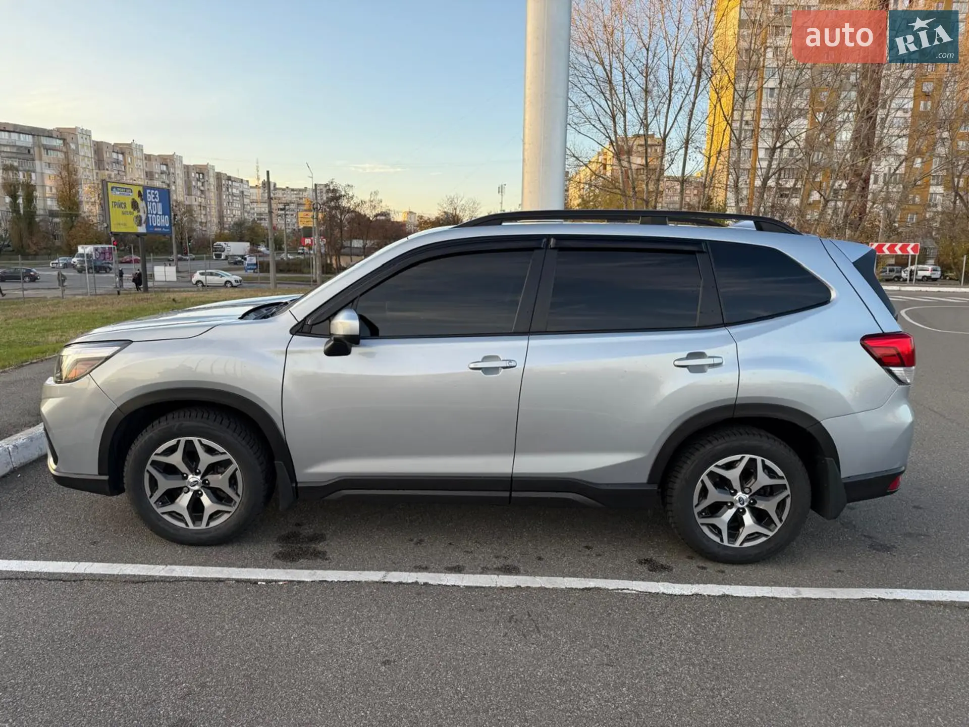 Subaru Forester 2019 VIN JF2SKAJC8LH457163 фото оголошення 7 з 27