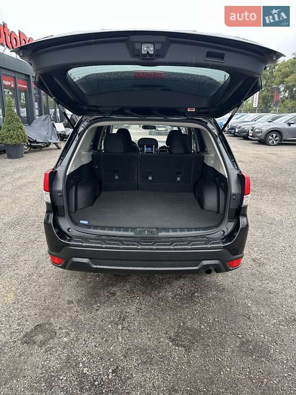 Внедорожник / Кроссовер Subaru Forester 2021 в Белогородке