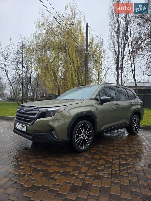 Позашляховик / Кросовер Subaru Forester 2024 в Києві