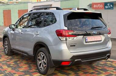 Позашляховик / Кросовер Subaru Forester 2022 в Харкові