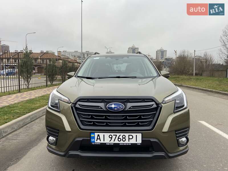 Внедорожник / Кроссовер Subaru Forester 2022 в Киеве