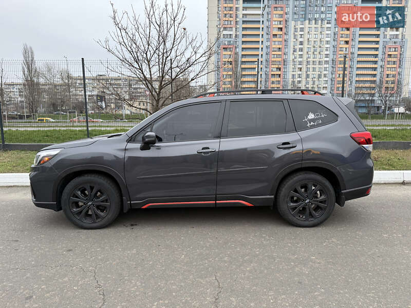 Позашляховик / Кросовер Subaru Forester 2020 в Києві