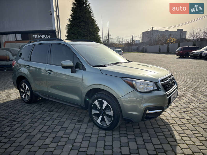 Внедорожник / Кроссовер Subaru Forester 2016 в Ивано-Франковске