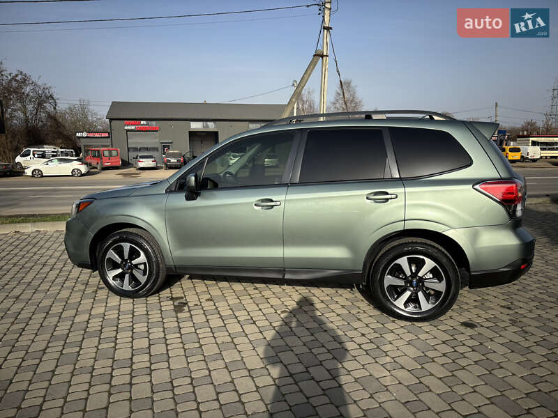 Внедорожник / Кроссовер Subaru Forester 2016 в Ивано-Франковске