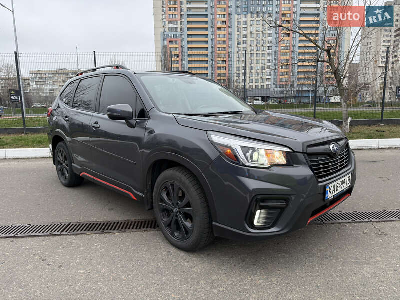 Внедорожник / Кроссовер Subaru Forester 2020 в Киеве