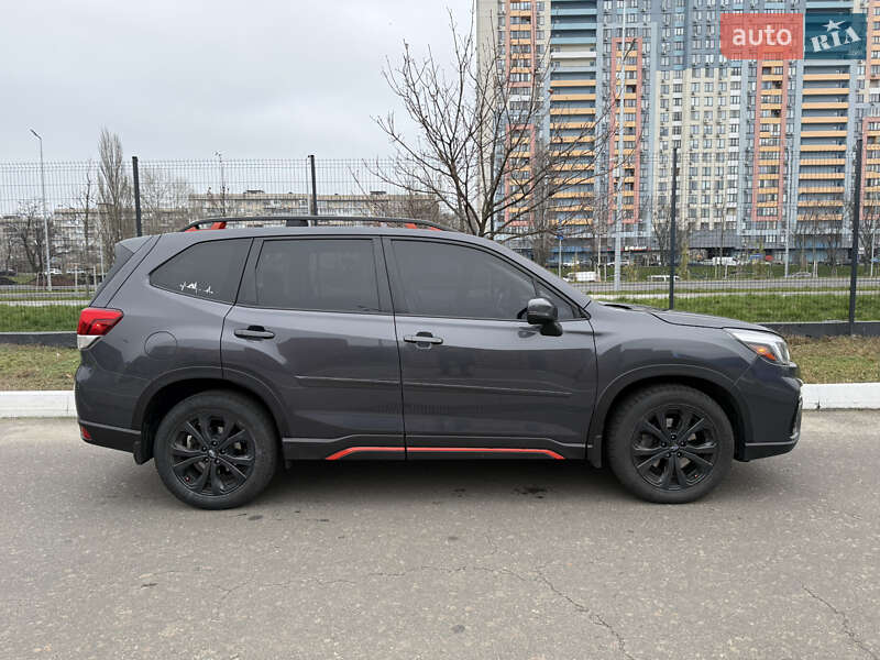 Внедорожник / Кроссовер Subaru Forester 2020 в Киеве