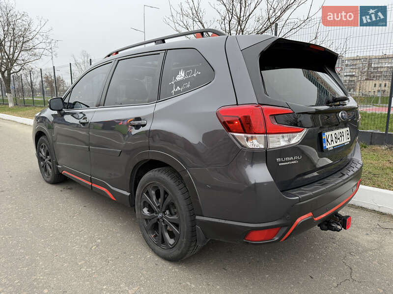 Внедорожник / Кроссовер Subaru Forester 2020 в Киеве