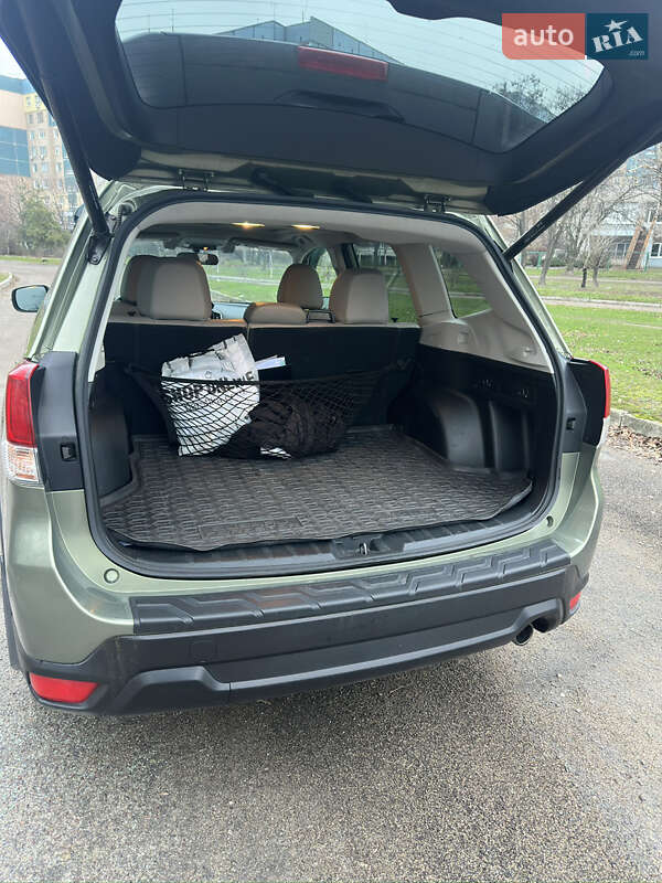 Внедорожник / Кроссовер Subaru Forester 2019 в Днепре