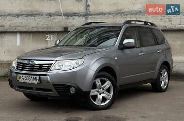 Позашляховик / Кросовер Subaru Forester 2010 в Києві