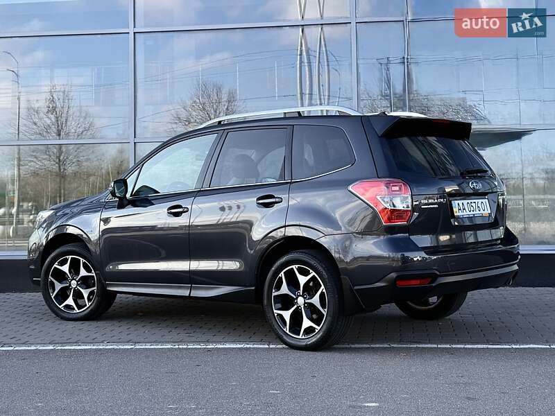Внедорожник / Кроссовер Subaru Forester 2014 в Киеве