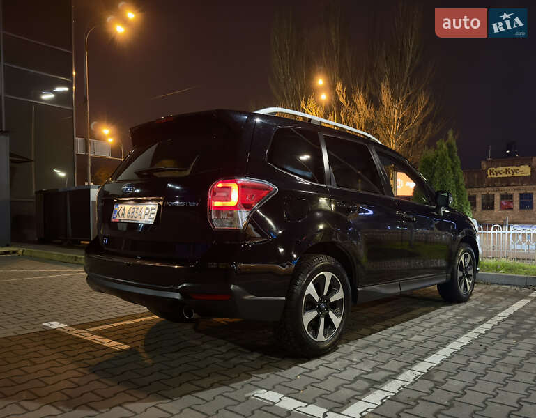 Внедорожник / Кроссовер Subaru Forester 2016 в Киеве