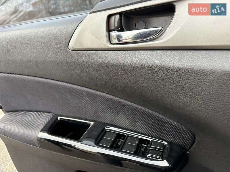 Внедорожник / Кроссовер Subaru Forester 2009 в Николаеве