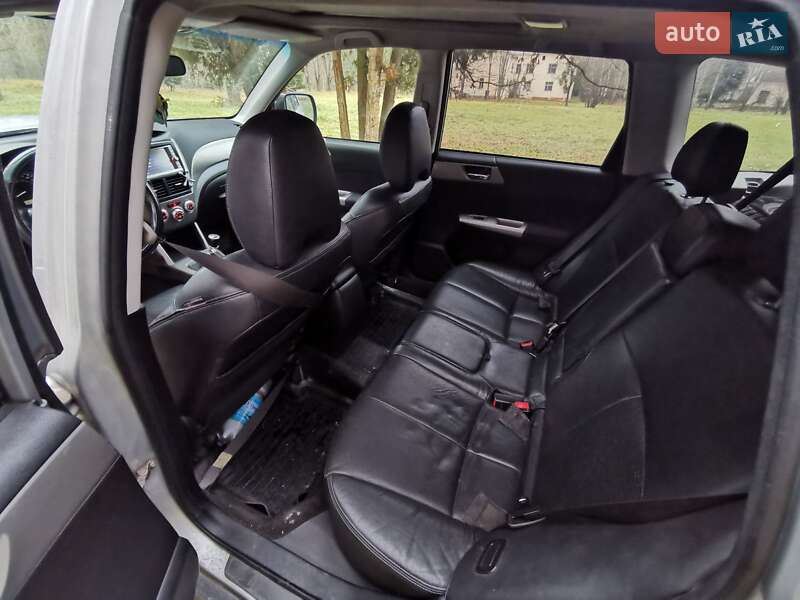 Внедорожник / Кроссовер Subaru Forester 2009 в Новояворовске