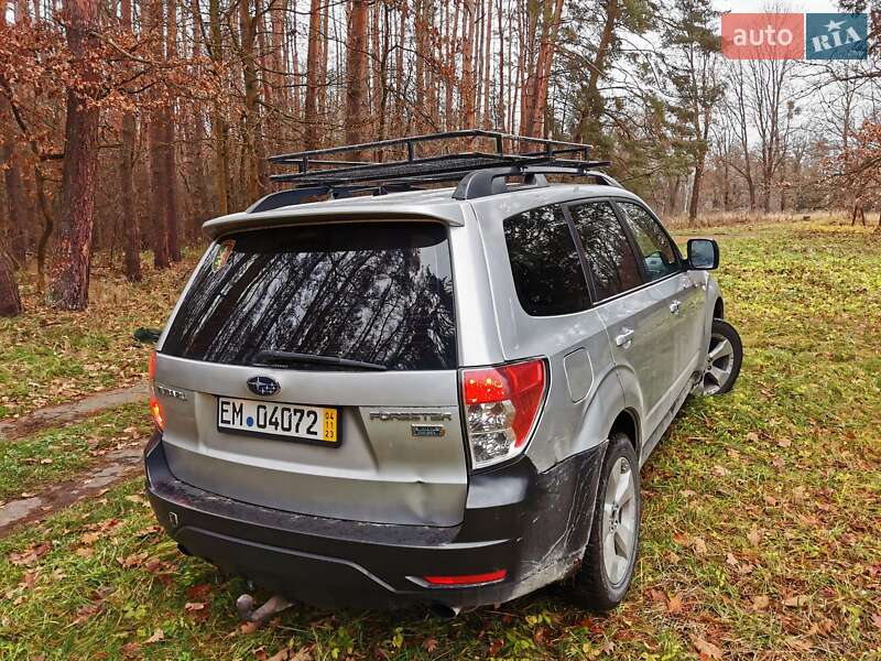 Внедорожник / Кроссовер Subaru Forester 2009 в Новояворовске