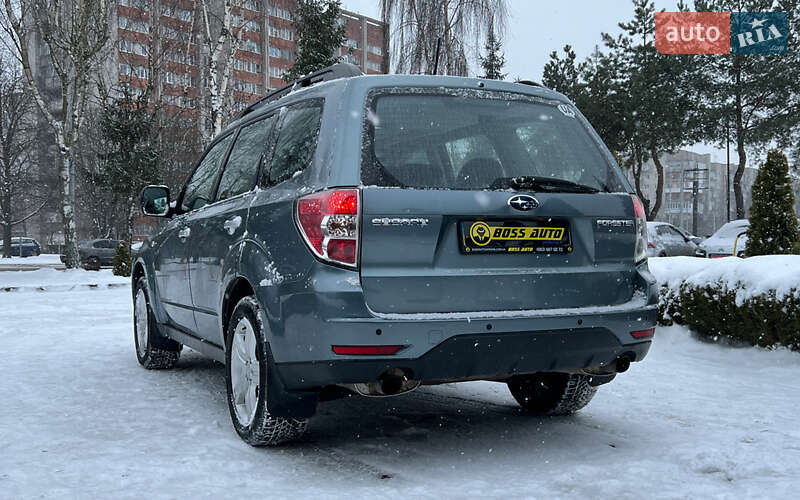 Внедорожник / Кроссовер Subaru Forester 2011 в Львове