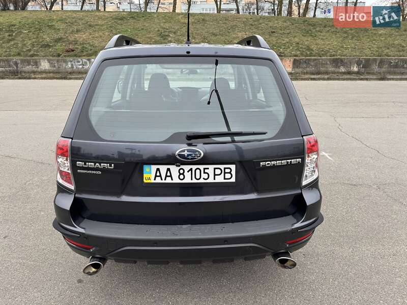 Внедорожник / Кроссовер Subaru Forester 2011 в Киеве