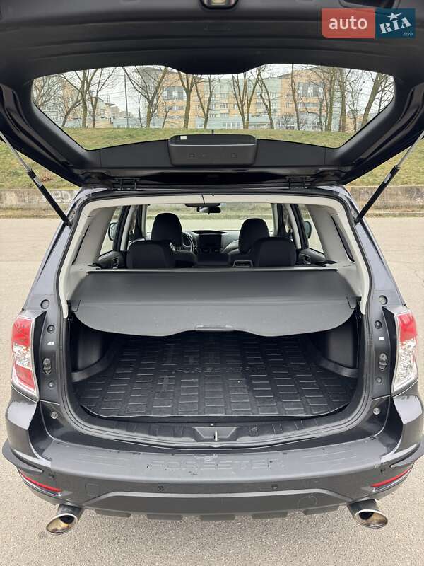 Внедорожник / Кроссовер Subaru Forester 2011 в Киеве