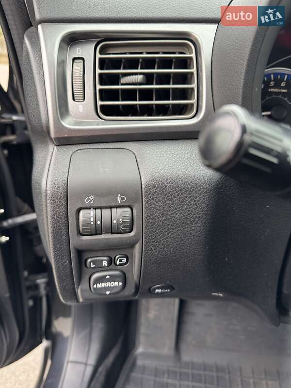 Внедорожник / Кроссовер Subaru Forester 2011 в Киеве