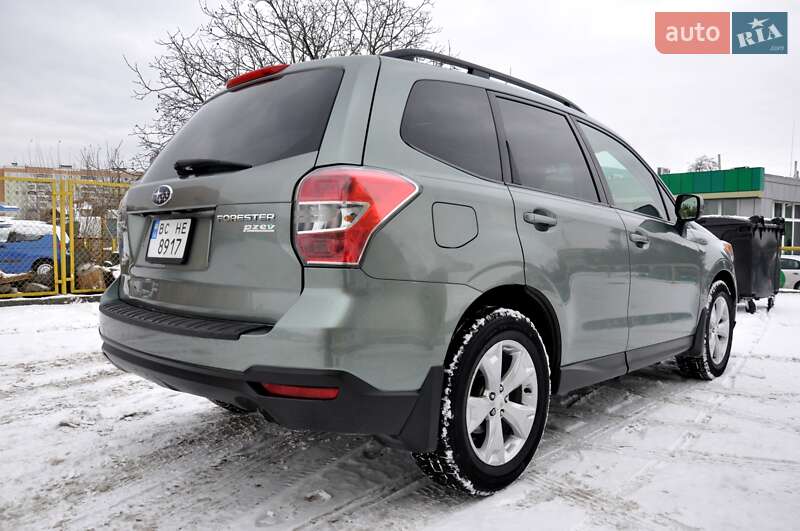 Внедорожник / Кроссовер Subaru Forester 2013 в Львове