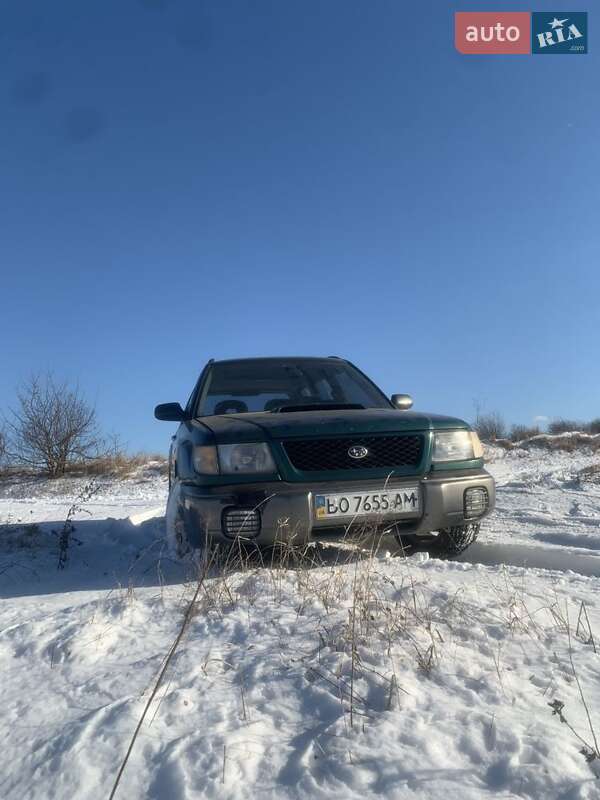 Внедорожник / Кроссовер Subaru Forester 1999 в Золочеве