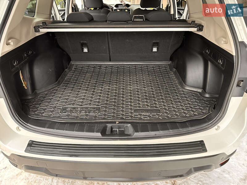 Внедорожник / Кроссовер Subaru Forester 2019 в Хмельницком