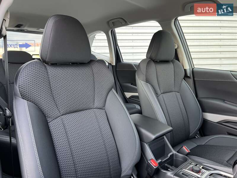 Внедорожник / Кроссовер Subaru Forester 2024 в Киеве