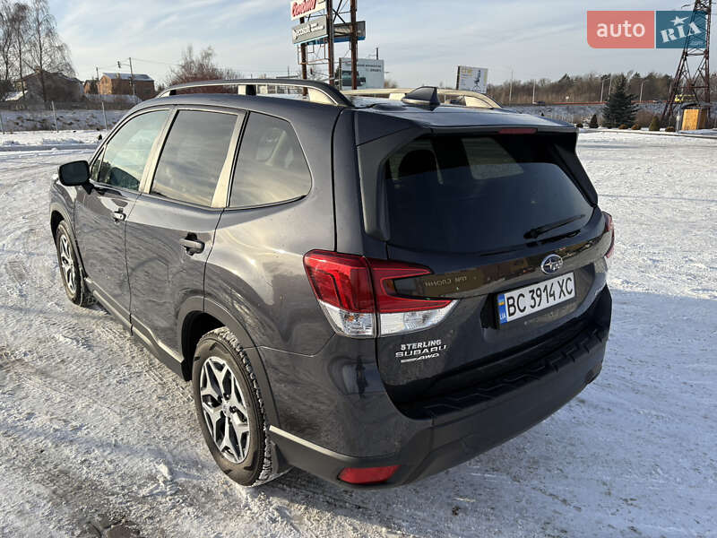 Внедорожник / Кроссовер Subaru Forester 2019 в Львове