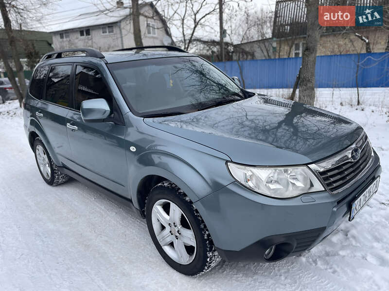 Позашляховик / Кросовер Subaru Forester 2008 в Києві