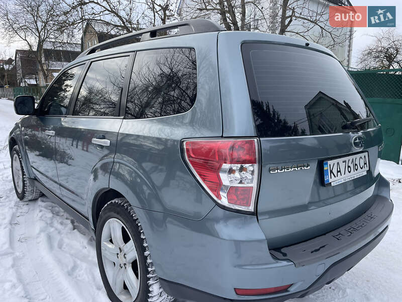 Позашляховик / Кросовер Subaru Forester 2008 в Києві