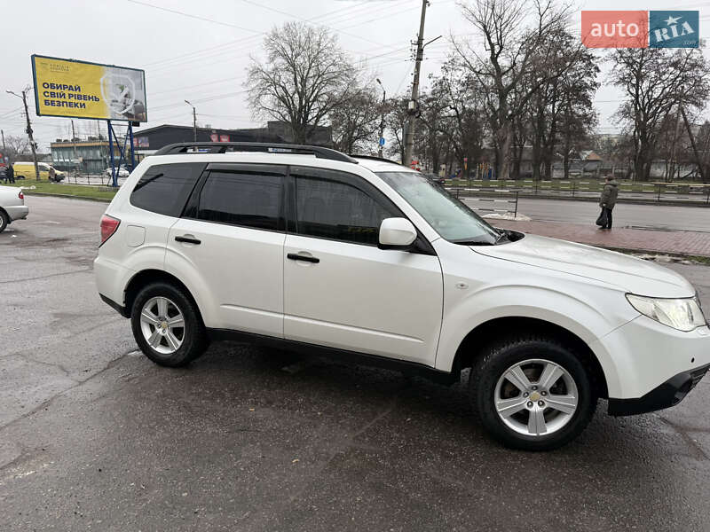 Внедорожник / Кроссовер Subaru Forester 2010 в Кременчуге
