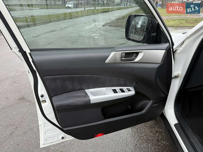 Внедорожник / Кроссовер Subaru Forester 2010 в Кременчуге