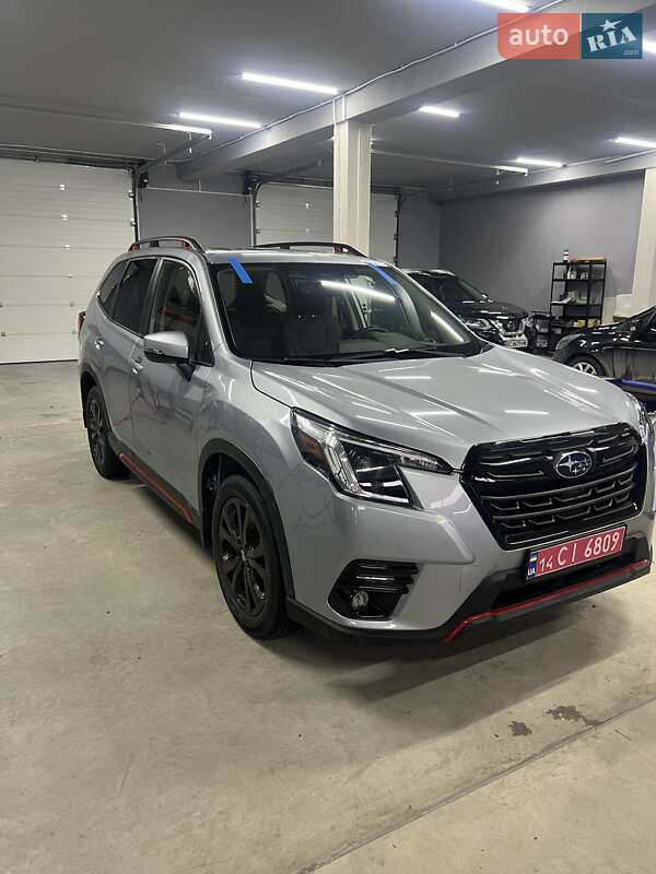 Внедорожник / Кроссовер Subaru Forester 2023 в Львове