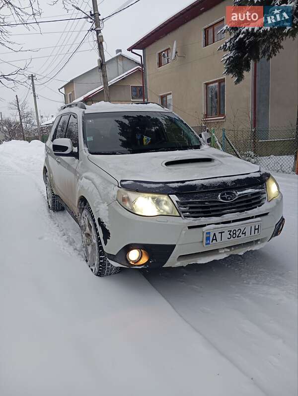 Внедорожник / Кроссовер Subaru Forester 2010 в Ивано-Франковске
