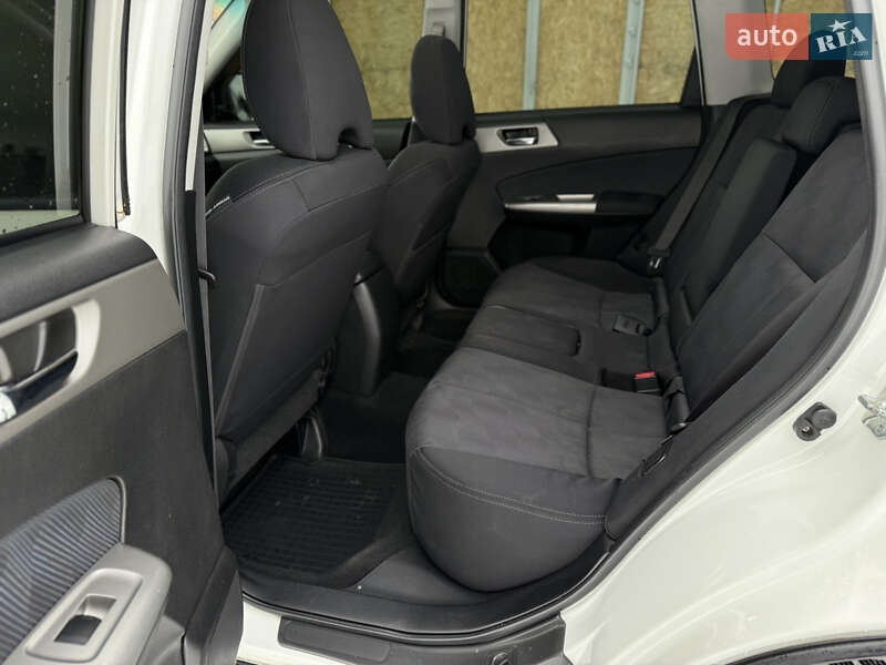 Внедорожник / Кроссовер Subaru Forester 2010 в Харькове