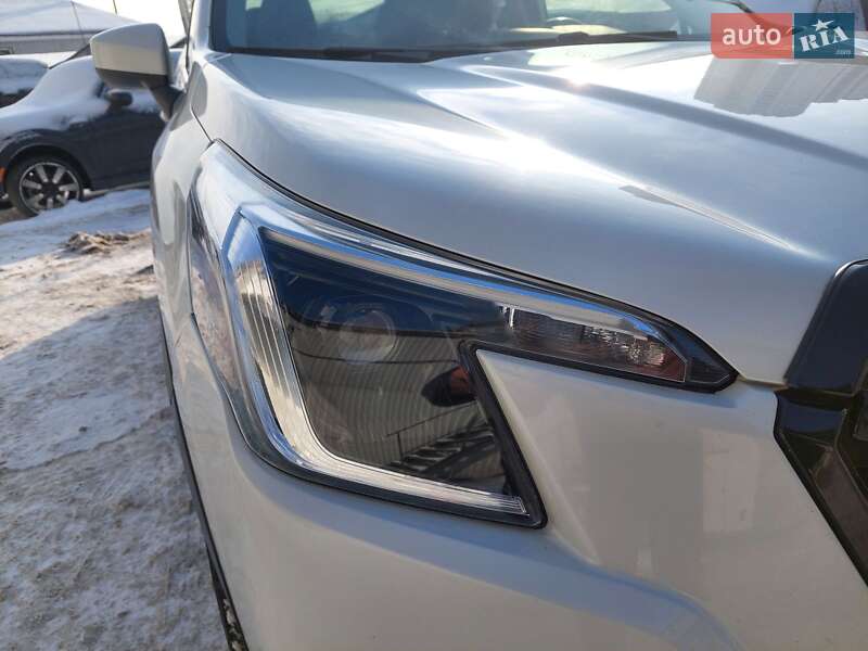Внедорожник / Кроссовер Subaru Forester 2022 в Киеве