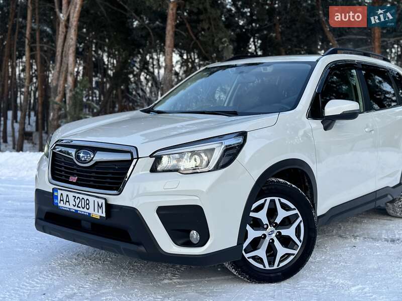 Внедорожник / Кроссовер Subaru Forester 2019 в Киеве