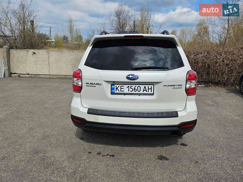 Внедорожник / Кроссовер Subaru Forester 2014 в Днепре