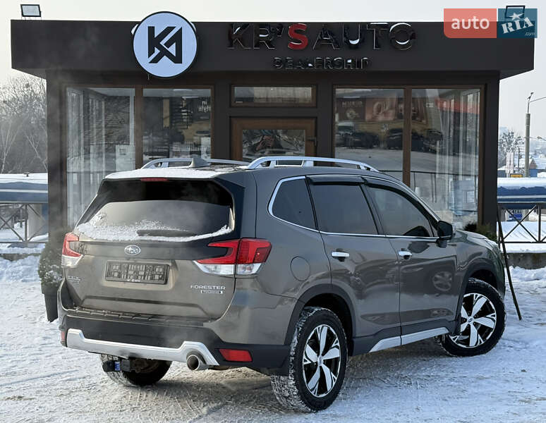 Внедорожник / Кроссовер Subaru Forester 2019 в Харькове