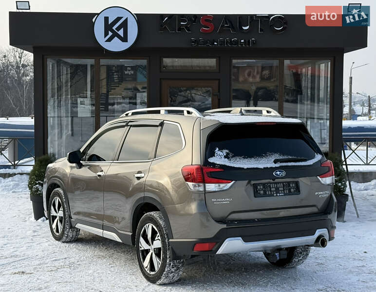 Внедорожник / Кроссовер Subaru Forester 2019 в Харькове