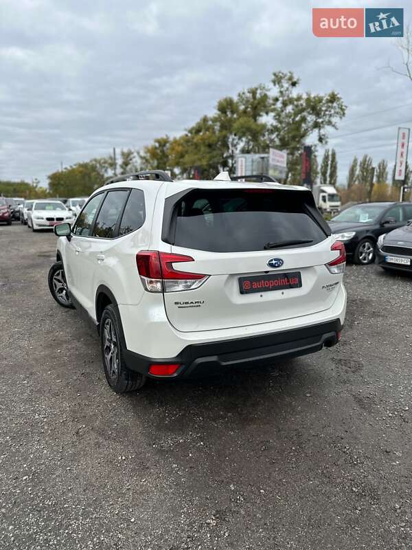 Внедорожник / Кроссовер Subaru Forester 2022 в Белогородке