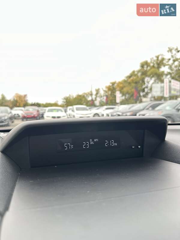 Внедорожник / Кроссовер Subaru Forester 2022 в Белогородке