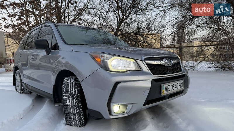 Внедорожник / Кроссовер Subaru Forester 2016 в Днепре